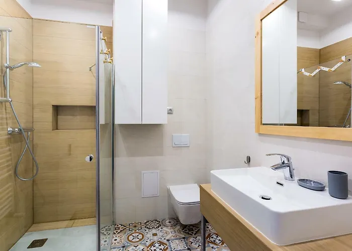 Domanis Z Widokiem Na Gory שצ'צ'ירק